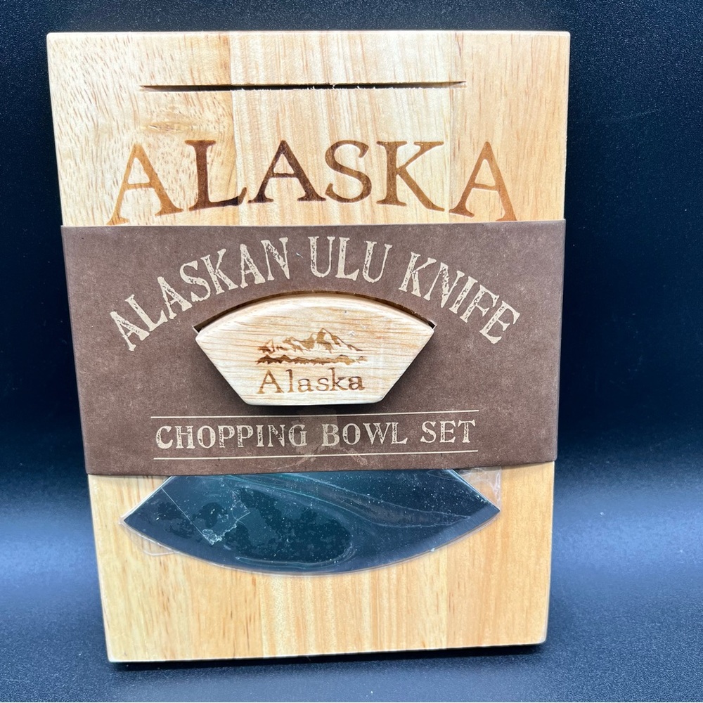 Artic Circle Ulu Knife With Chopping Bowl Set - Built In Cutlery Holder